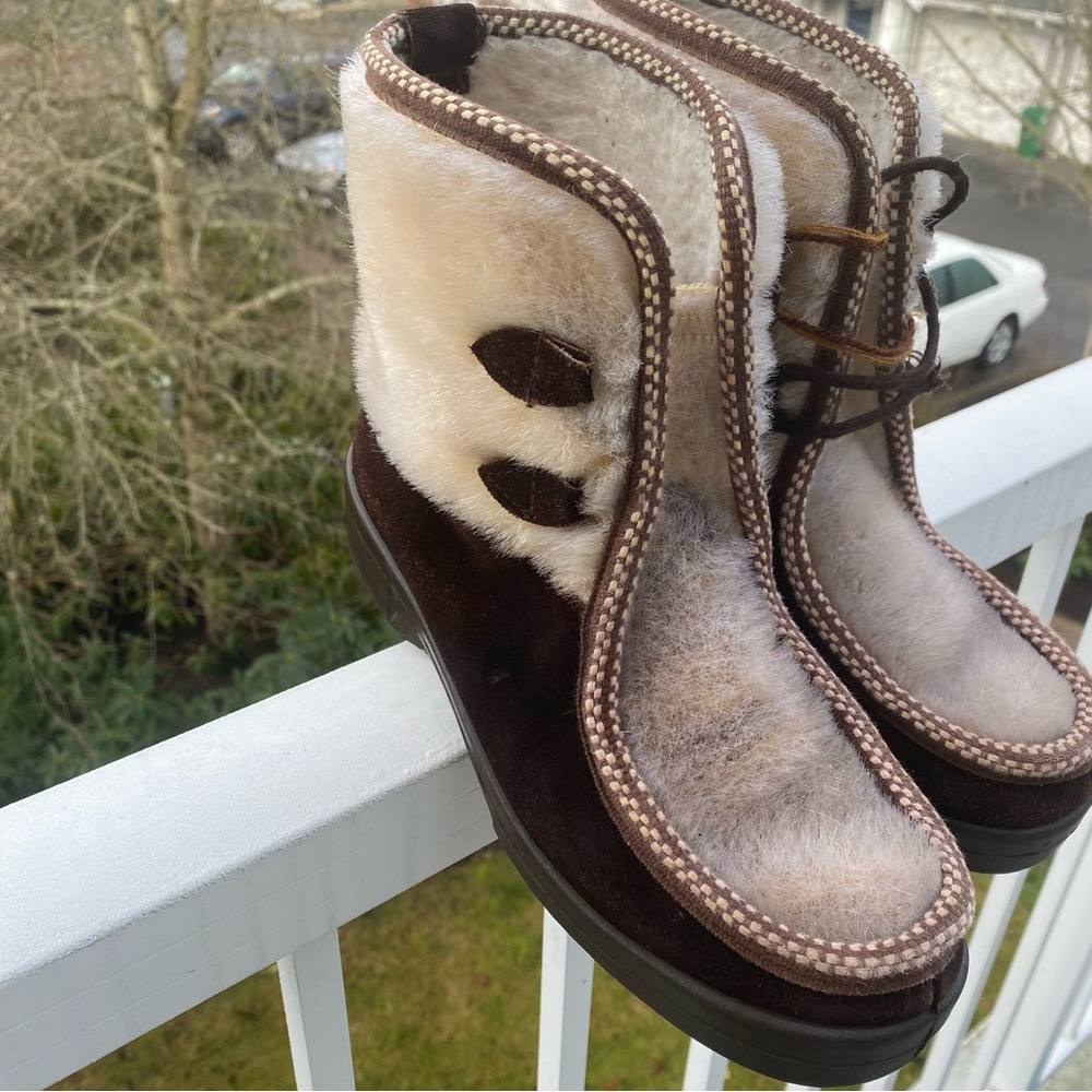InnsBruck Ski Lounger Boots Size 6